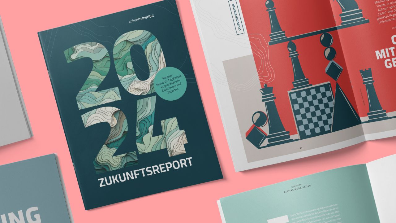 Cover des „Zukunftsreport 2024“ des Zukunftsinstituts und eine aufgeschlagene Seite mit Illustrationen von Schachfiguren